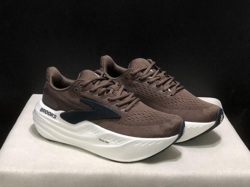 Brooks Glycerin Max brown