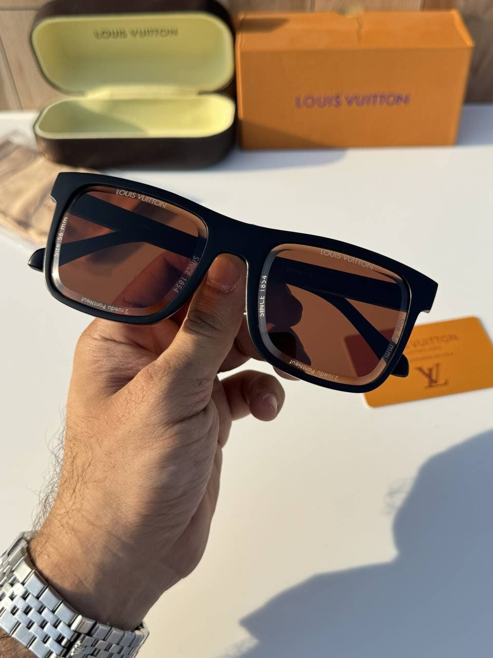 Louis_vuitton_6001_black_brown