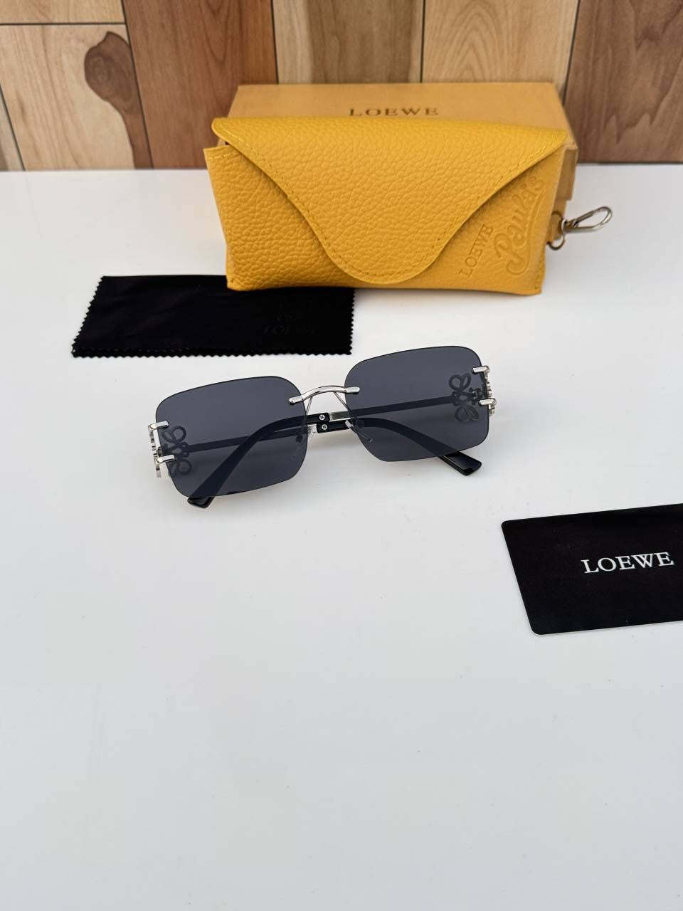 Loewe 2583 silver black